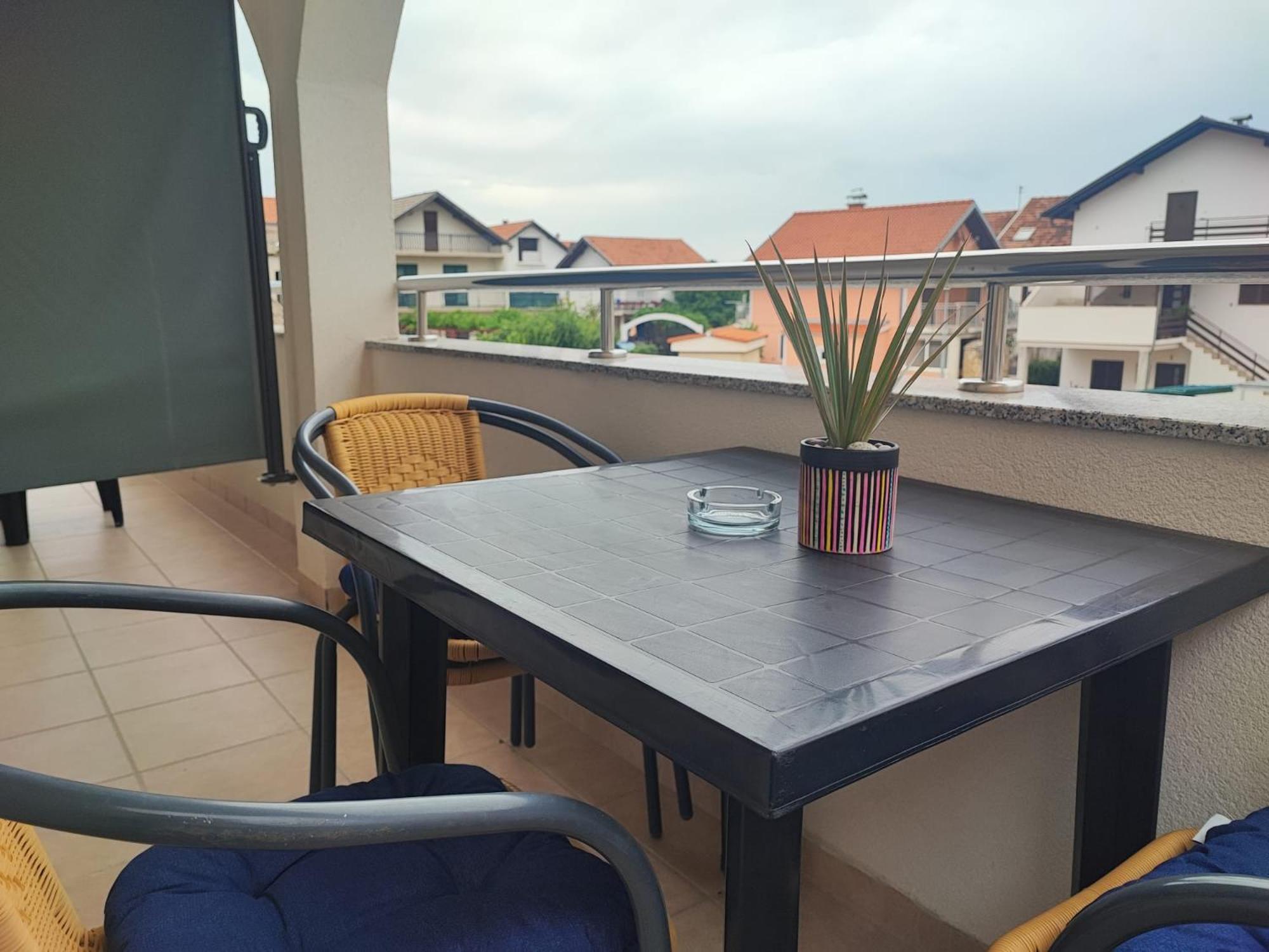 Appartement Apartman Luka à Vodice Extérieur photo