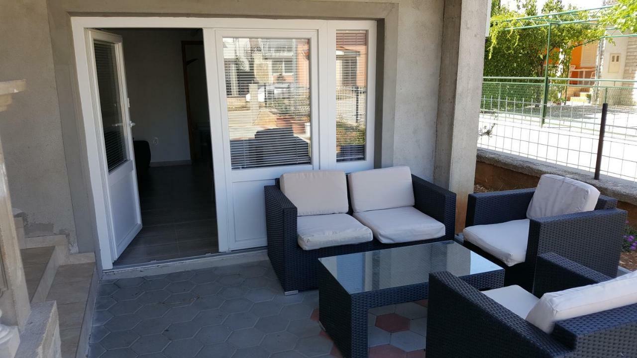 Appartement Apartman Luka à Vodice Extérieur photo
